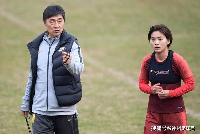 拉齐奥考虑重新注册佩莱格里尼以补充阵容